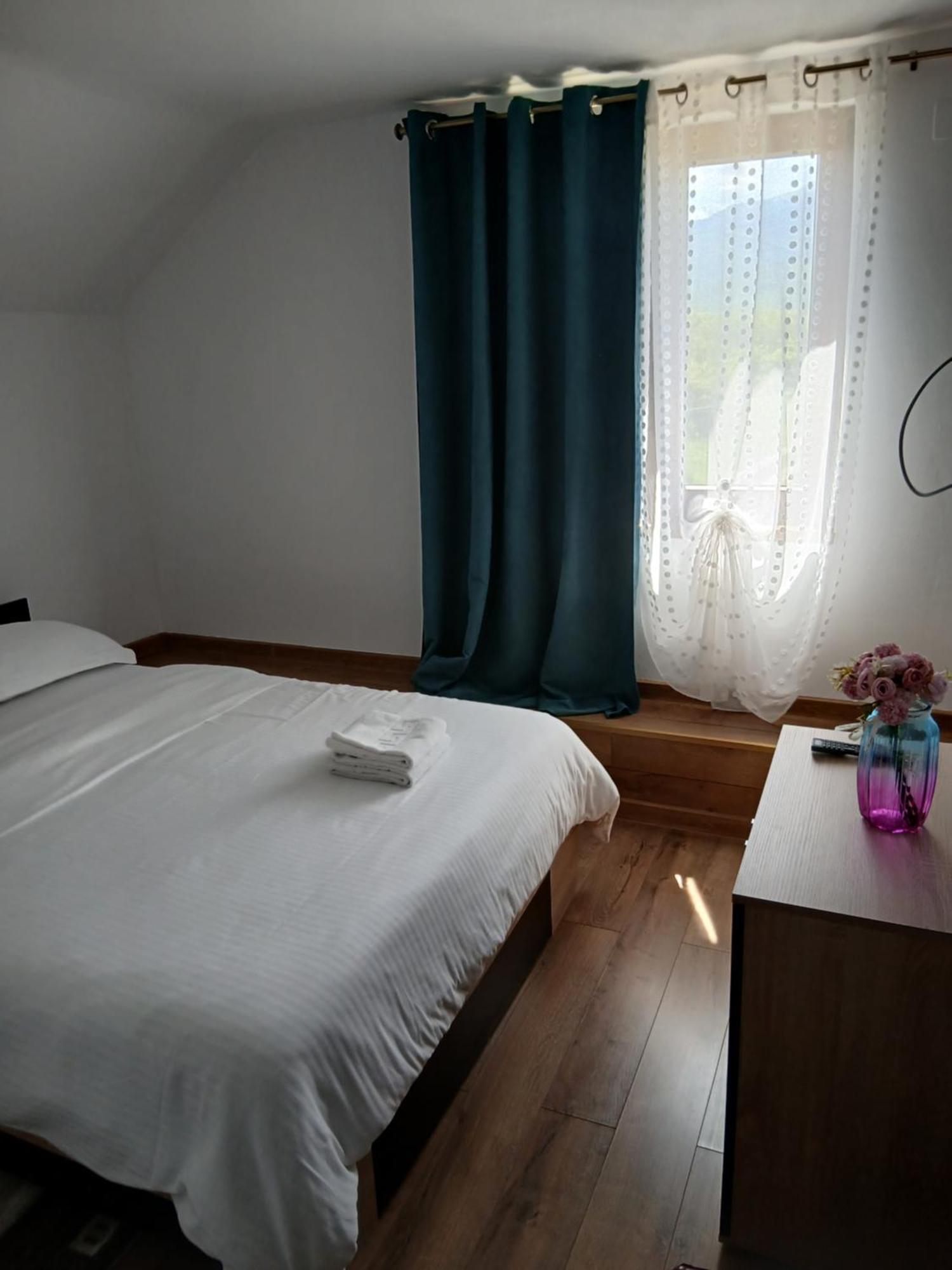 Casa Loredana Кырцишоара Экстерьер фото